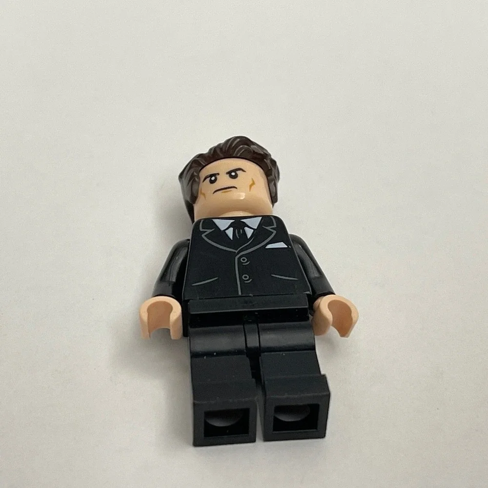 Lego Eli Mills Jurassic World Minifigure Minifig Replacement Part Piece